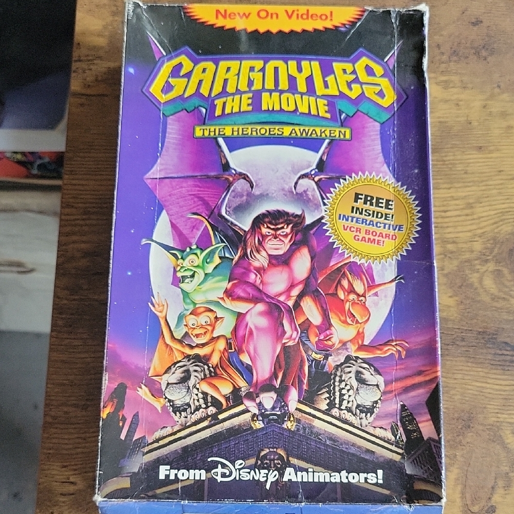 Disney Gargoyles The Movie VHS - Purple and Orange Cover